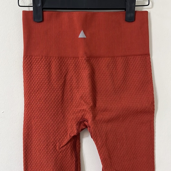 Balance Athletica Quartz Collection Amber Seamless Full Length Leggings Sz M - Picture 7 of 8